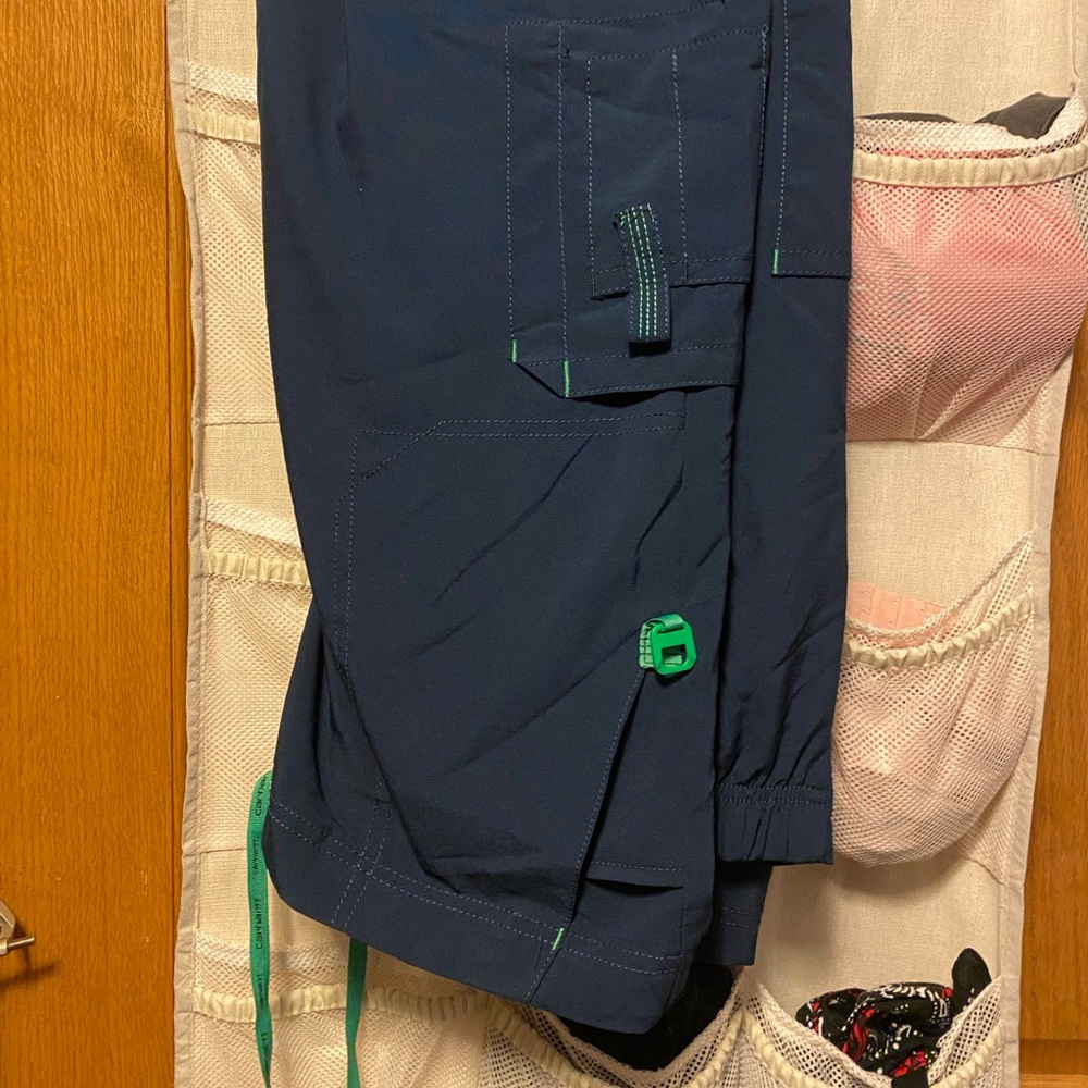 Carhartt women’s scrub pants size 2xL.